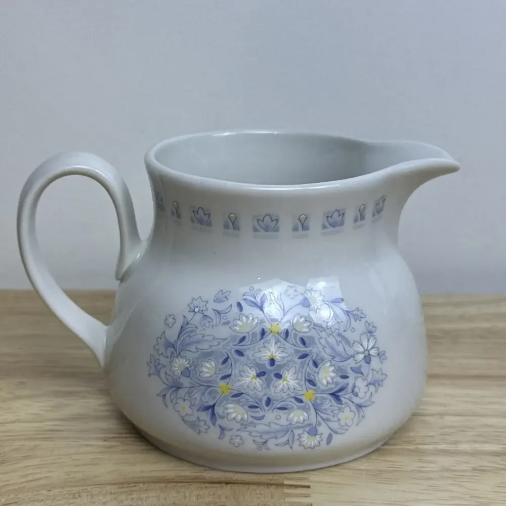 CRAWFORD by Royal Doulton Creamer 3” Made In England Discontinued Piece